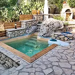 Villa Kalata *