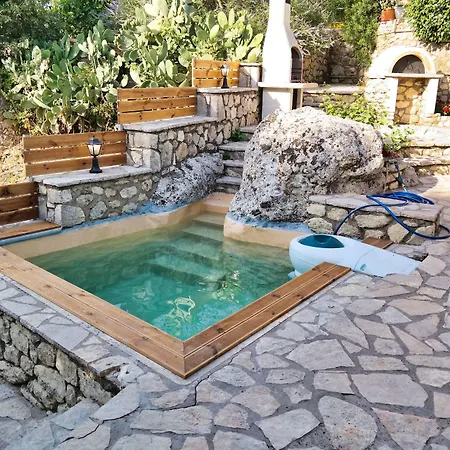 Villa Kalata *